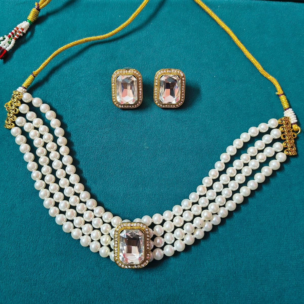 Pearl Choker Set with Stud Earrings