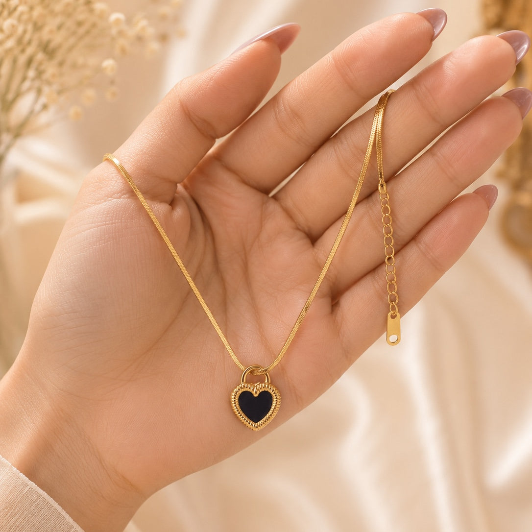 Noir Heart Anti-Tarnish Pendant Necklace