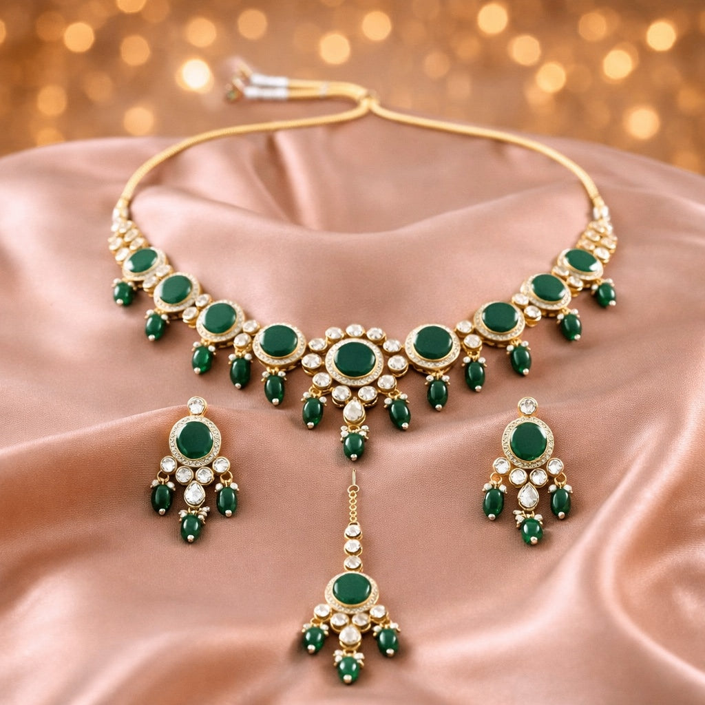 Emerald Monalisa Reverse AD Necklace Set with Maang Tikka