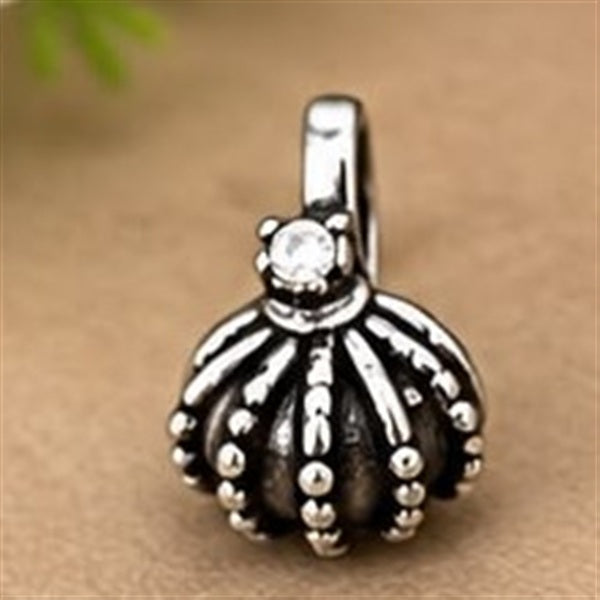Oxidised Crystal Nose Pin, Crystal Shell design