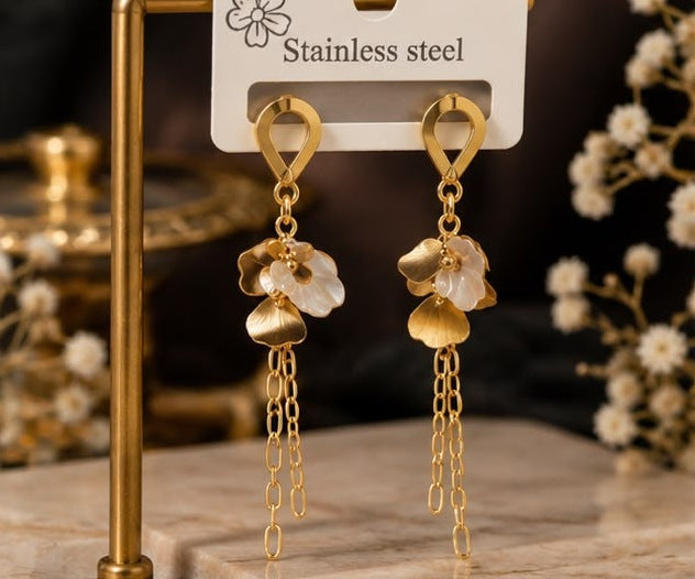 Shell Petal Chain Tassel Earrings